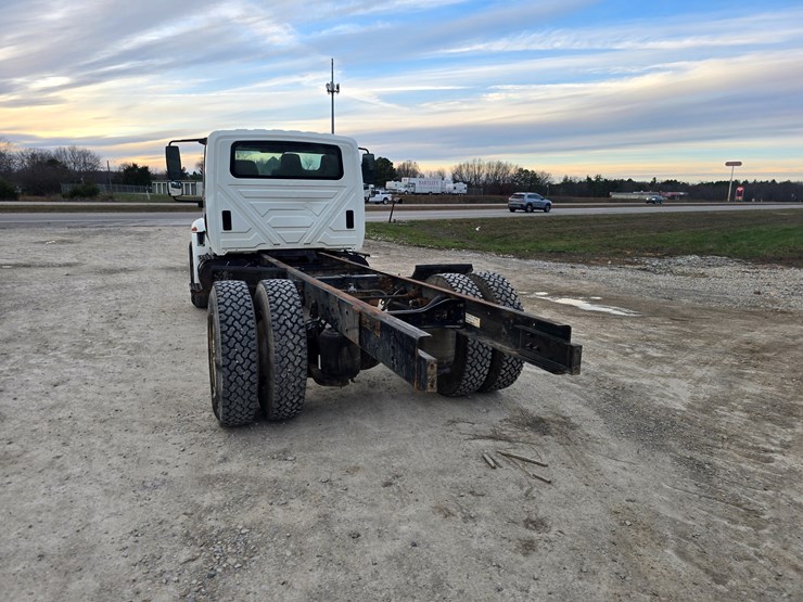 international-durastar-4300-image-9