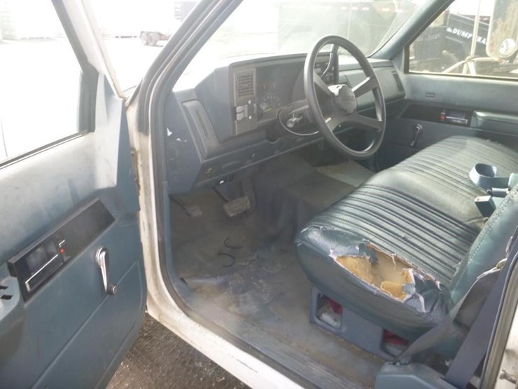 1993-chevrolet-3500-image-8