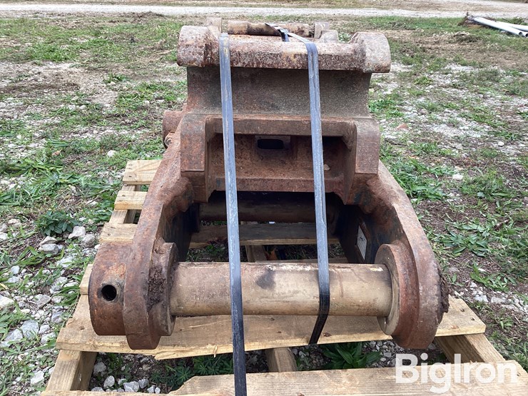 komatsu-pc200-image-9