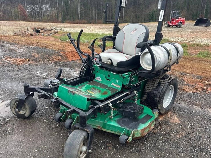 bob-cat-pro-cat-image-12