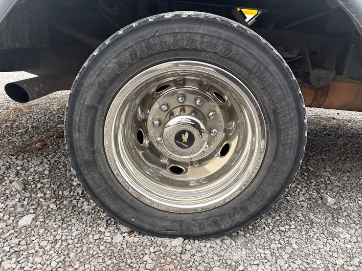 ford-f550-xl-image-7