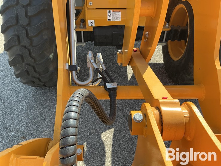 2024-venieri-5.63c-wheel-loader-image-12