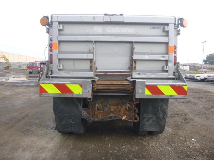 international-7600-image-6