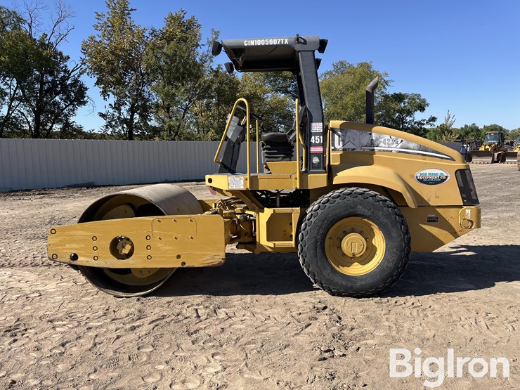 caterpillar-cs-423e-image-8