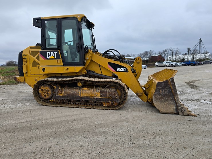 caterpillar-953d-image-42