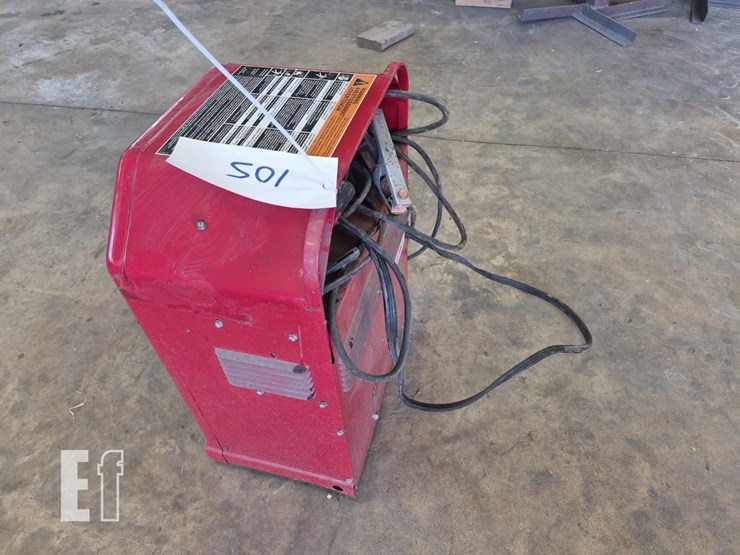 lincoln-ac/dc-arc-welder-image-4