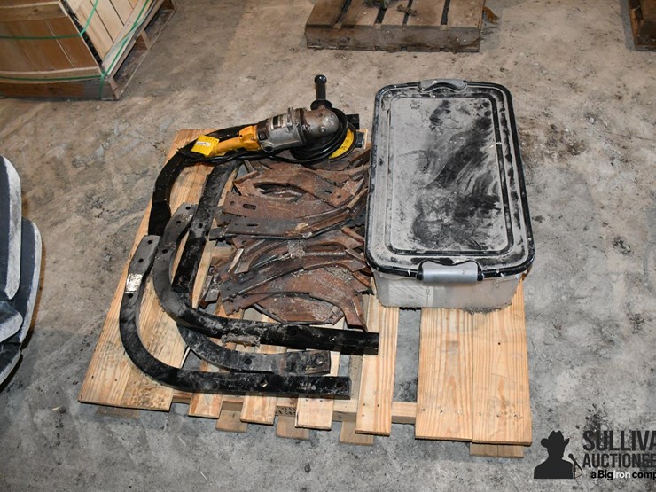 pallet-of-farm-support-image-4