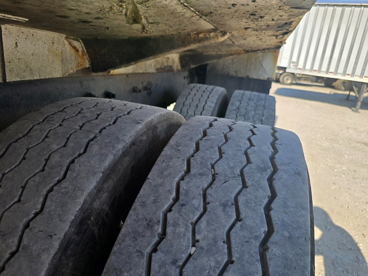 2007-mack-le613-image-89