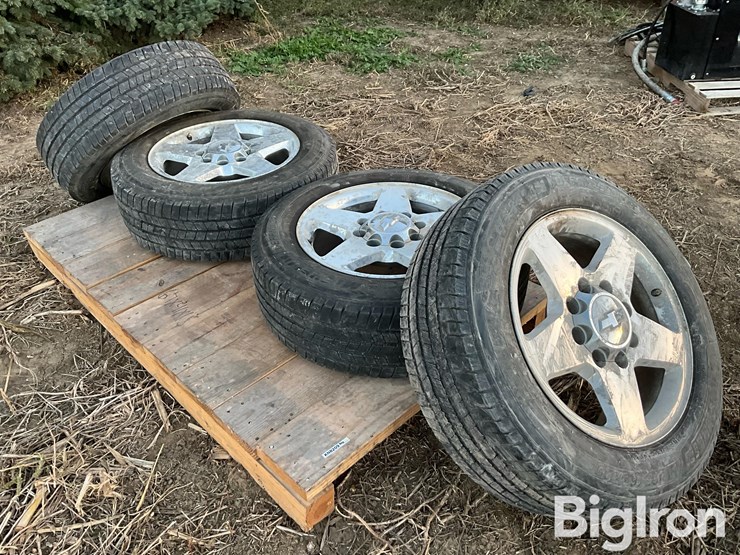 chevrolet-2500hd-image-3