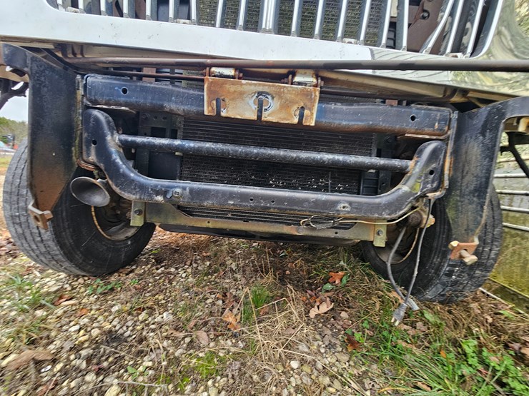 2004-international-durastar-4300-image-38