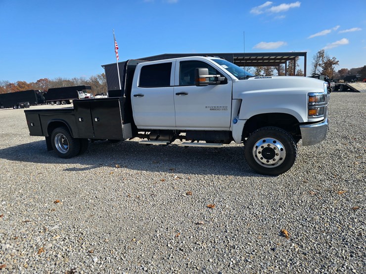 chevrolet-silverado-5500hd-image-39