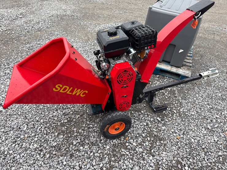 #3082-•-iranch-sdlwc-wood-chipper-image-1