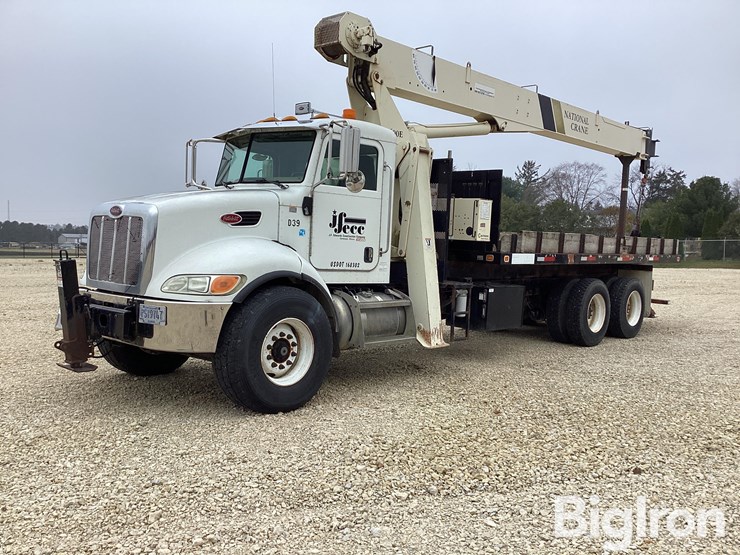 peterbilt-335-image-16