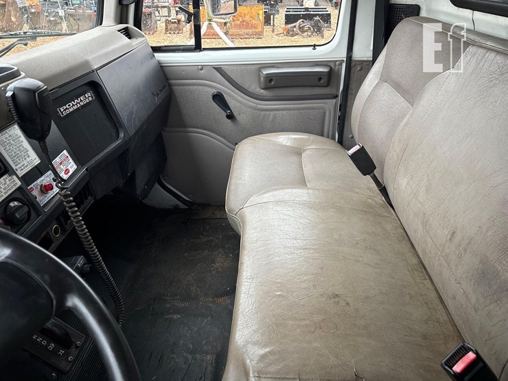 international-4700-image-19