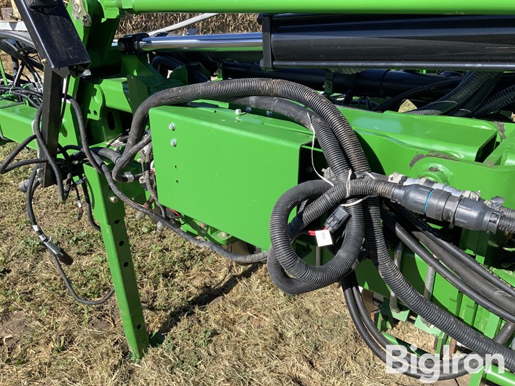 john-deere-dr12-image-17