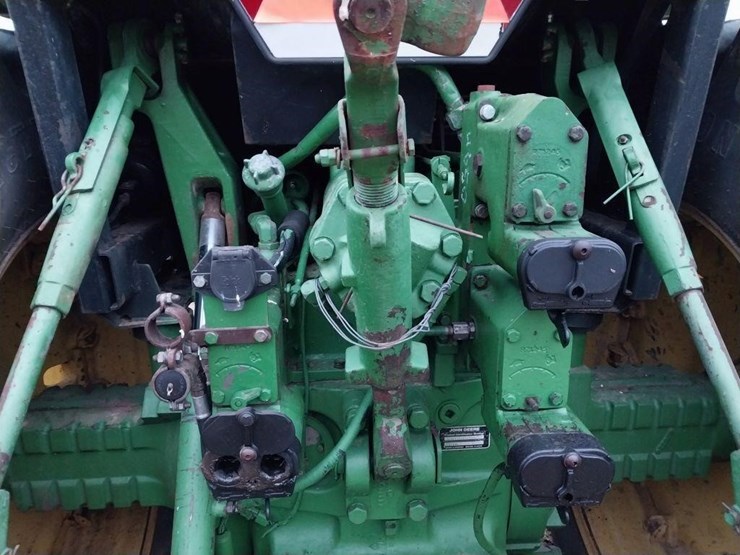 1984-john-deere-4650-image-9