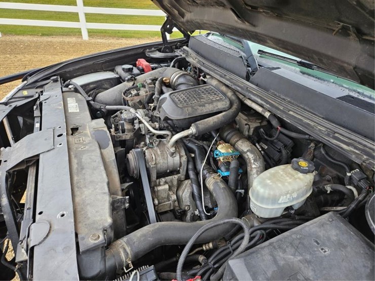 2008-chevrolet-3500-image-12