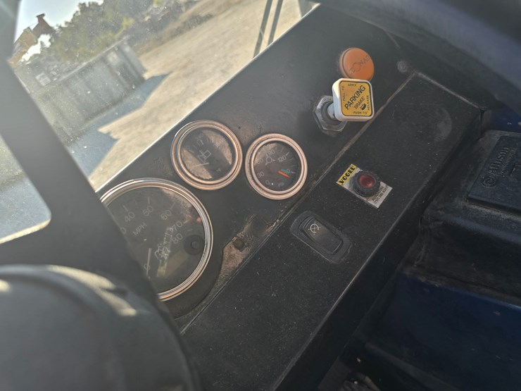 2007-mack-le613-image-69