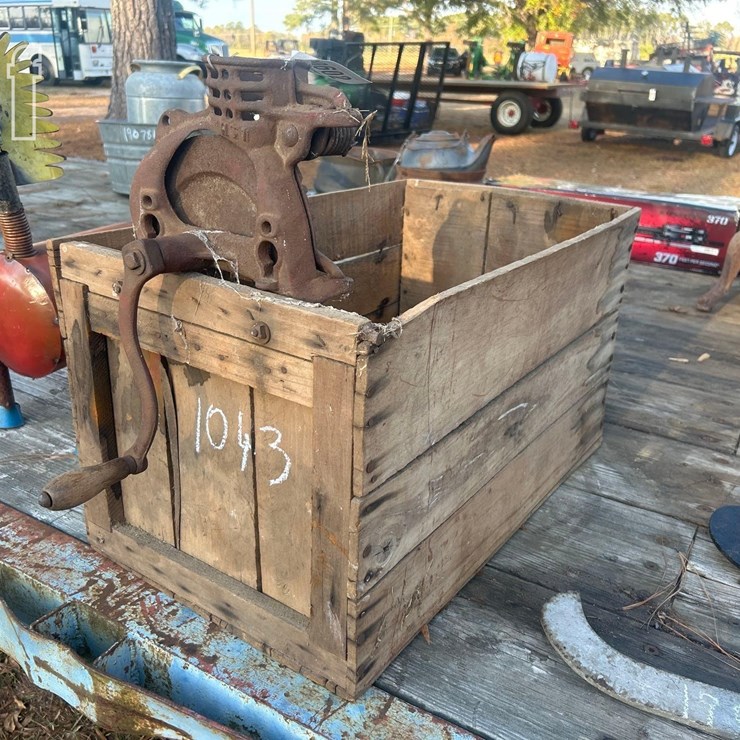CORN SHELLER MOUNTED ON WOOD BOX