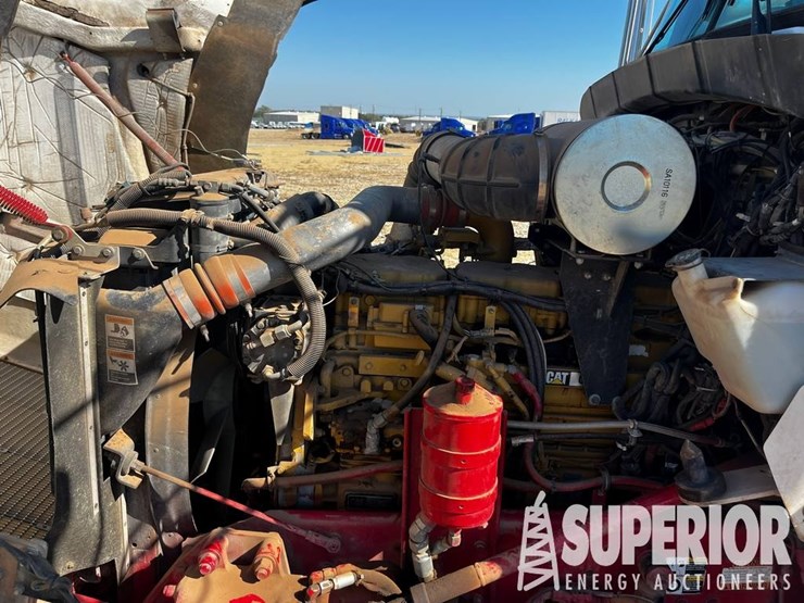 caterpillar-10-image-8