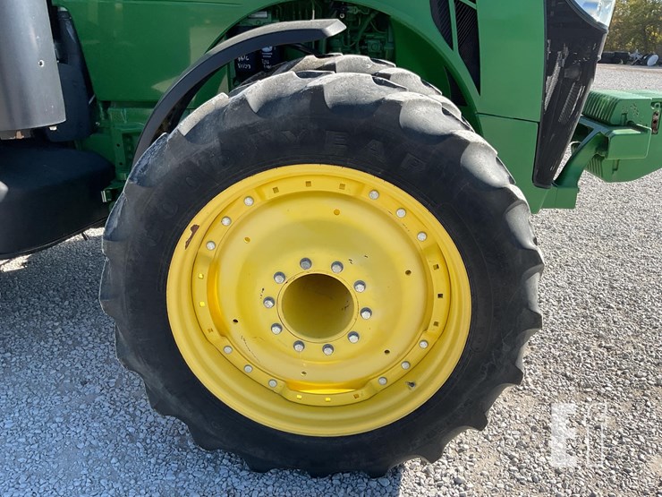 john-deere-8335r-image-12