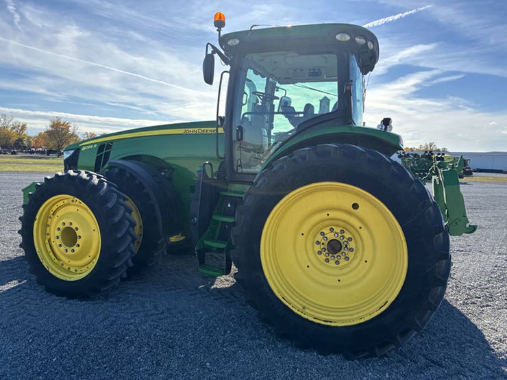 2014-john-deere-8295r-image-8