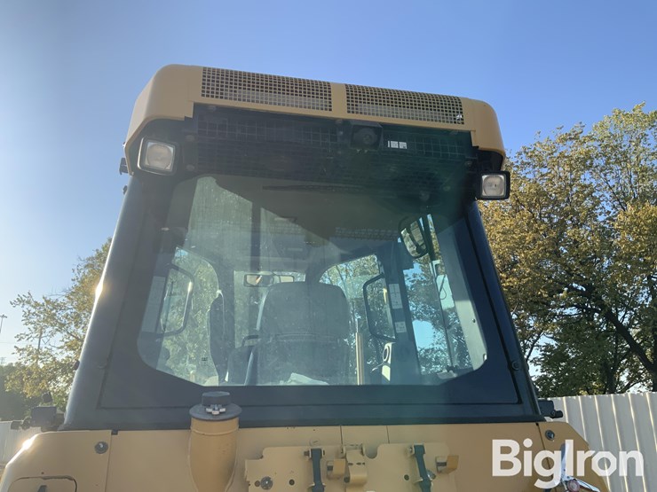 2018-caterpillar-d6k2-lgp-image-19