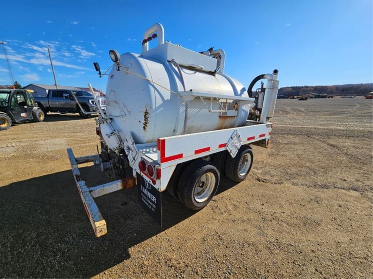 #3272-•-1983-presvac-systems-sewer-vac-image-5