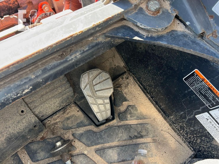 2019-kubota-svl95-2s-image-22