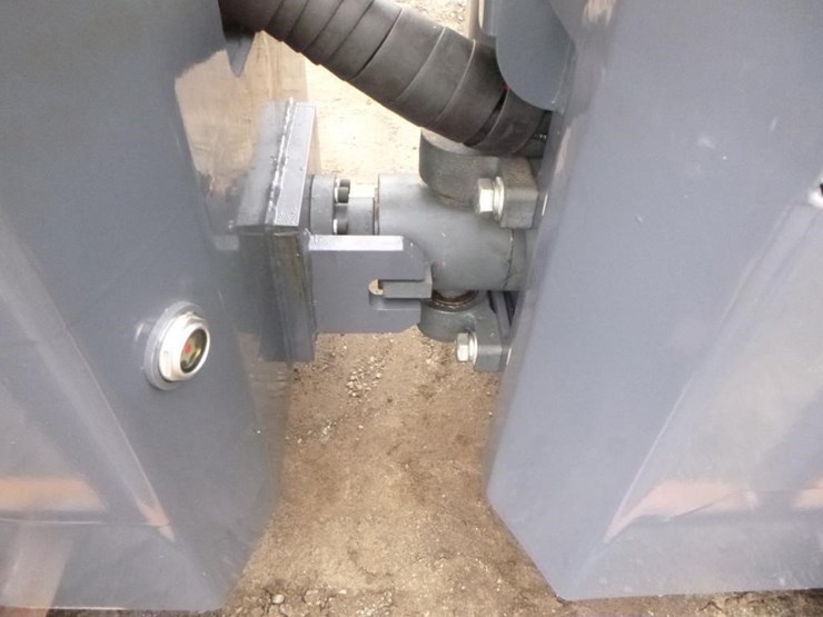 sdlool-sl1000-tandem-vibratory-roller-image-12