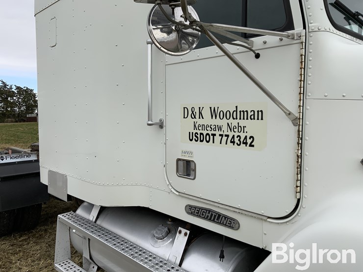 1996-freightliner-fld112-image-14