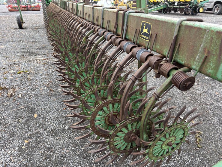 400-john-deere-400-image-2