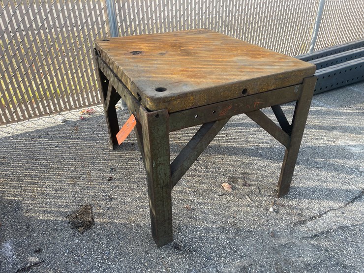 #6010-•-heavy-duty-steel-shop-table-(o11)-image-1