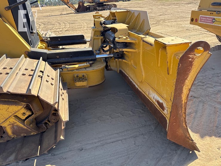 caterpillar-d5-lgp-image-21