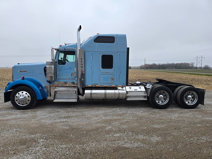 1999-kenworth-w900l-image-8