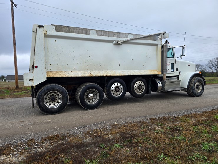 peterbilt-367-image-29