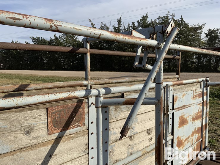 pearson-adjustable-alley-image-13