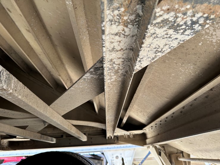 2014-timpte-hopper-bottom-image-31