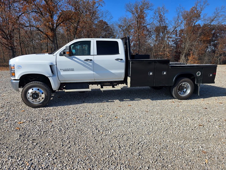 chevrolet-silverado-5500hd-image-8