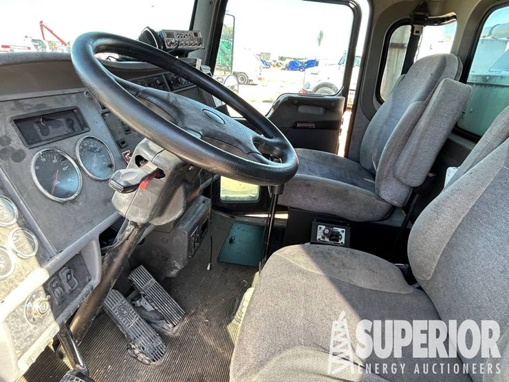 2012-kenworth-t370-image-4