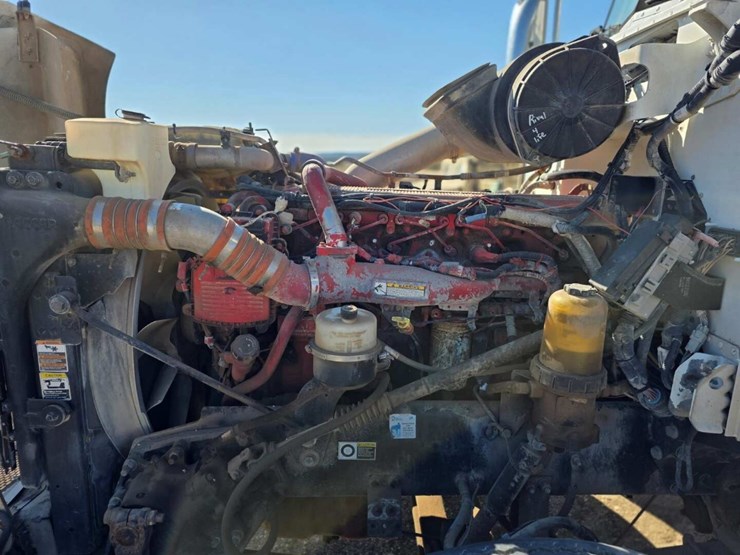 2013-peterbilt-386-image-8