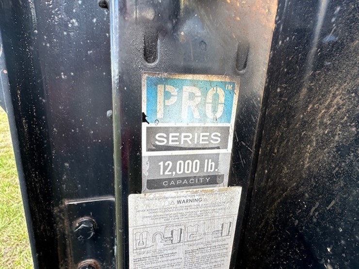 2023-big-tex-25'-gooseneck-image-12