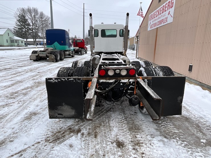 kenworth-t800-image-10