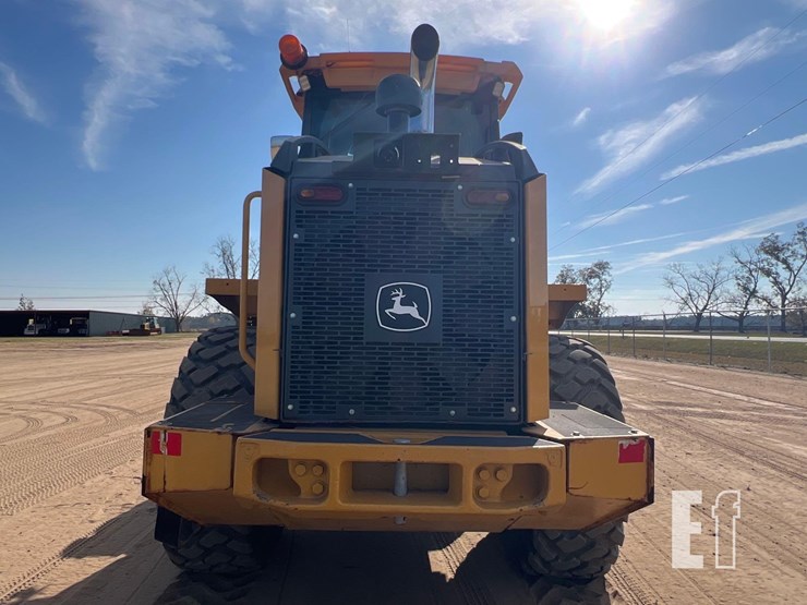 2020-deere-444l-image-3