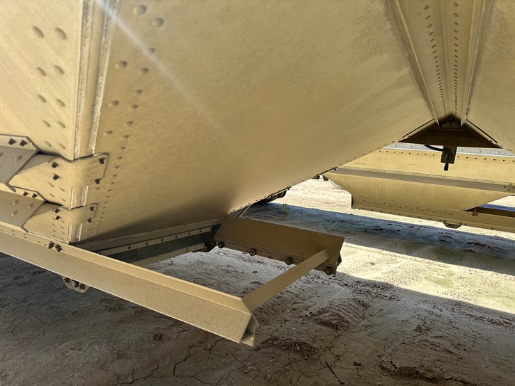 2014-timpte-hopper-bottom-image-44