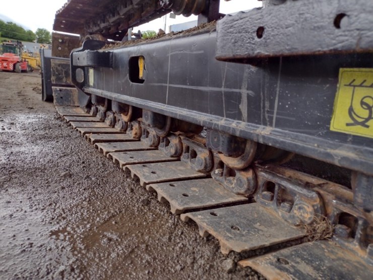 caterpillar-307.5-image-30