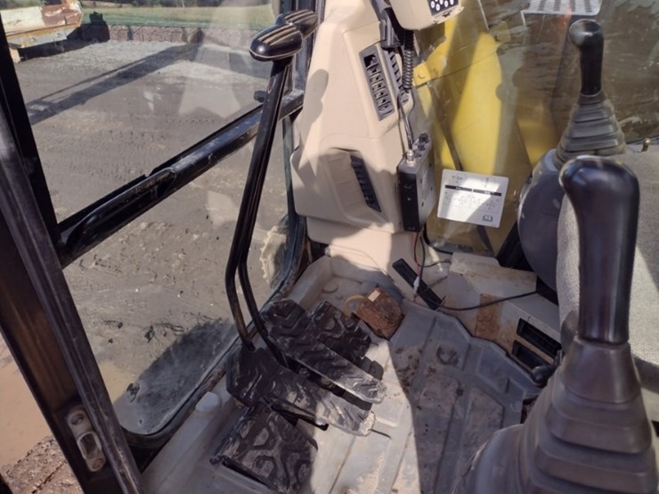 caterpillar-321c-image-14