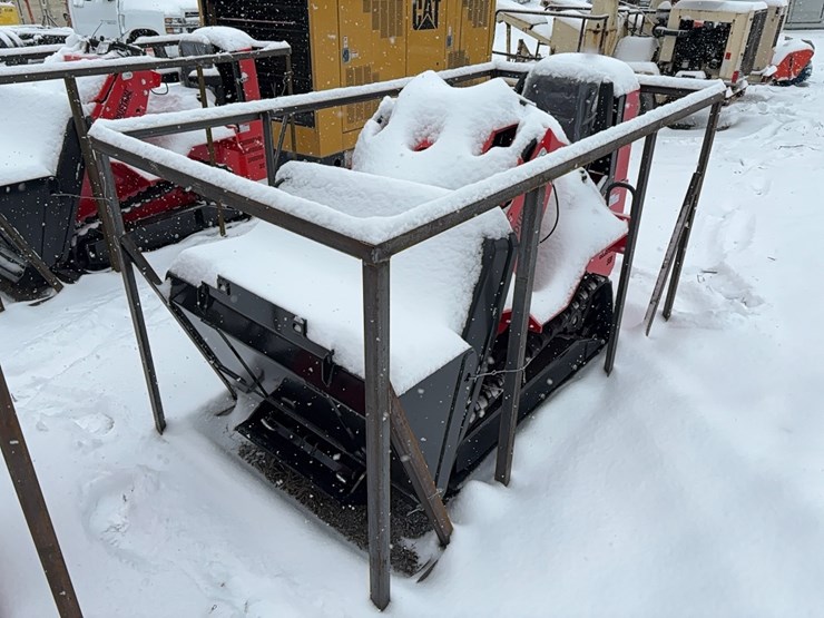 new-agt-sda-140t-mini-track-loader-image-1