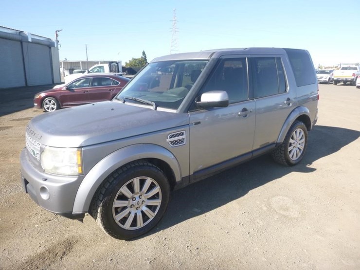 2012-land-rover-lr4-image-1