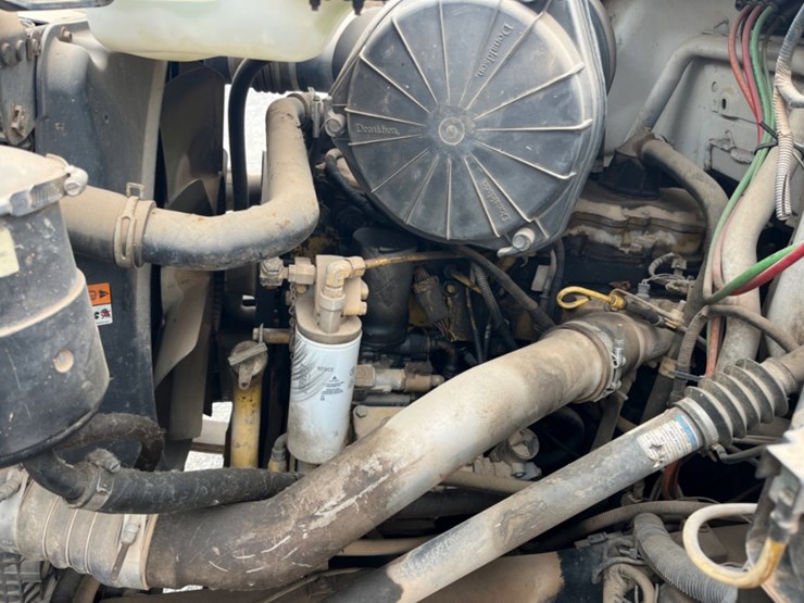 2001-ford-f750-image-9